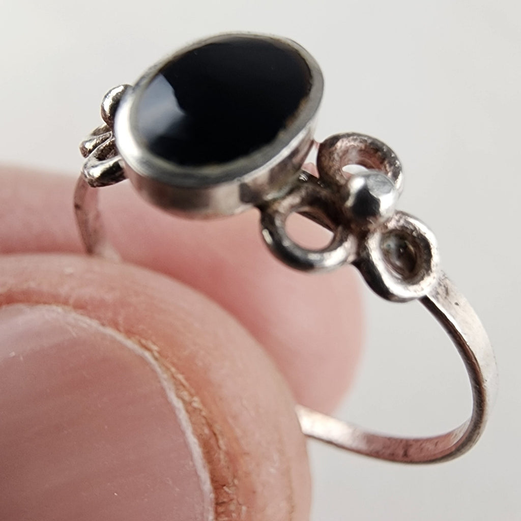 Vintage Black Onyx Inlay Ring Size 5 3/4 in Sterling Silver 925