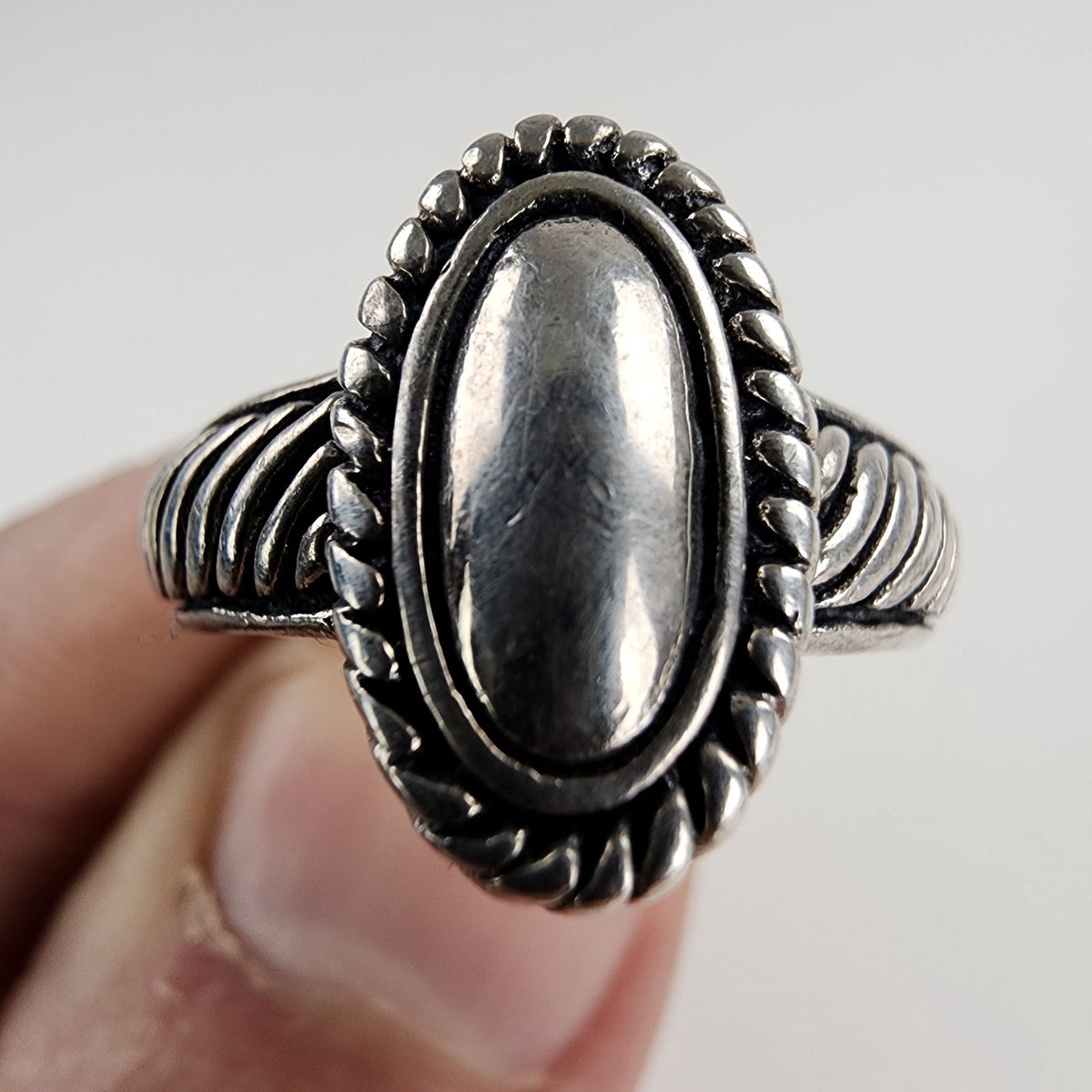 Vintage Brighton Twisted Wire Shield Ring Size 8 1/2 in Sterling Silver 925