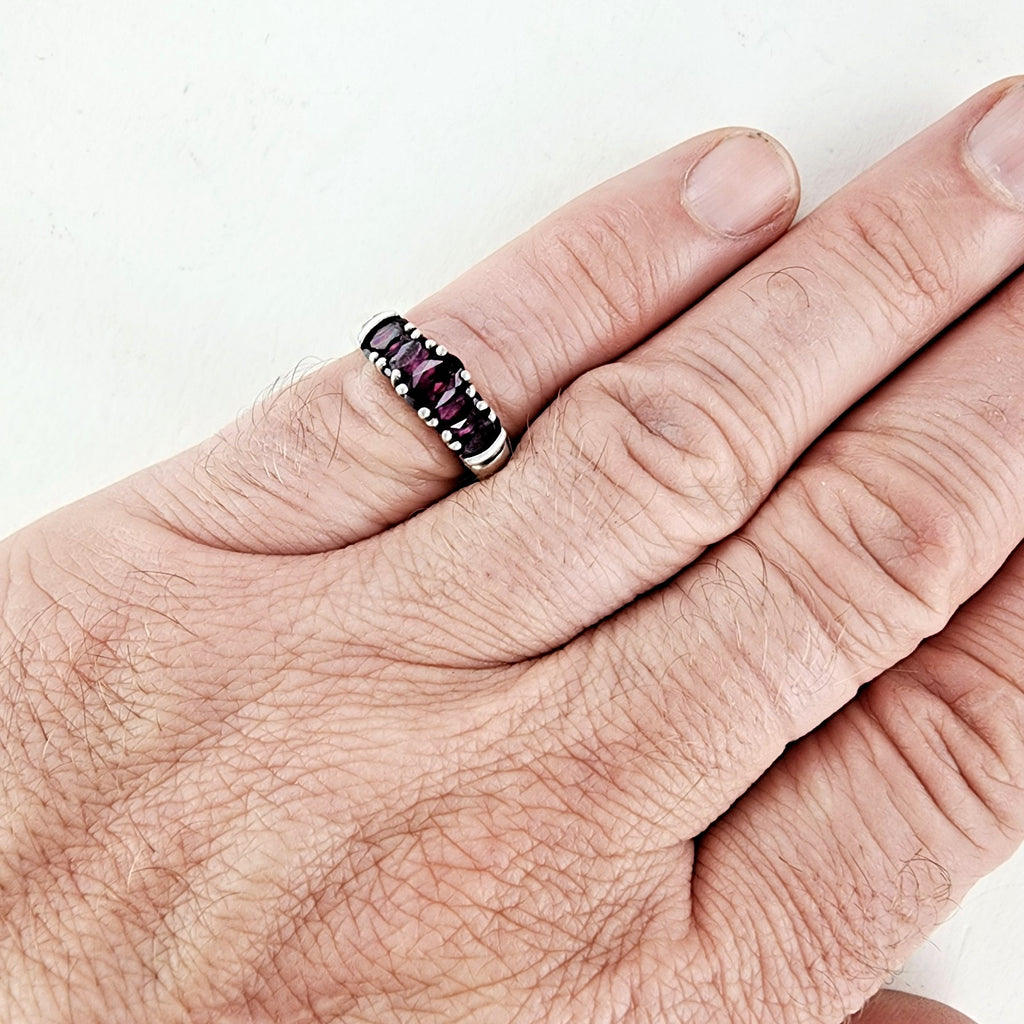 Five Stone Deep Purple Amethyst Ring Size 7 Sterling Silver 925 Vintage