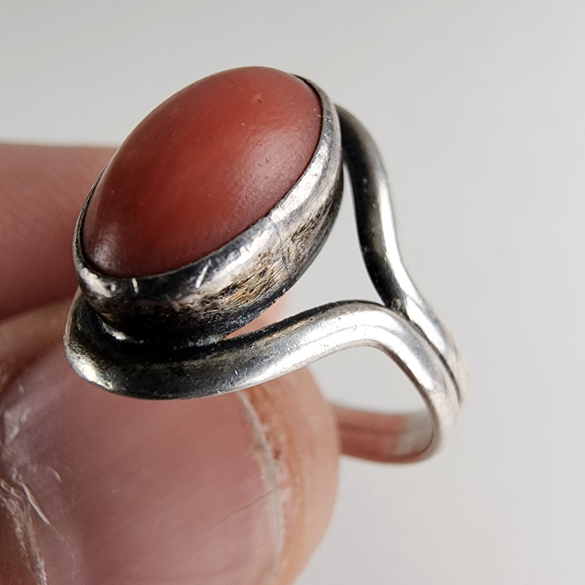 Vintage Coral Cabochon Ring Size 7 1/2 in Sterling Silver 925