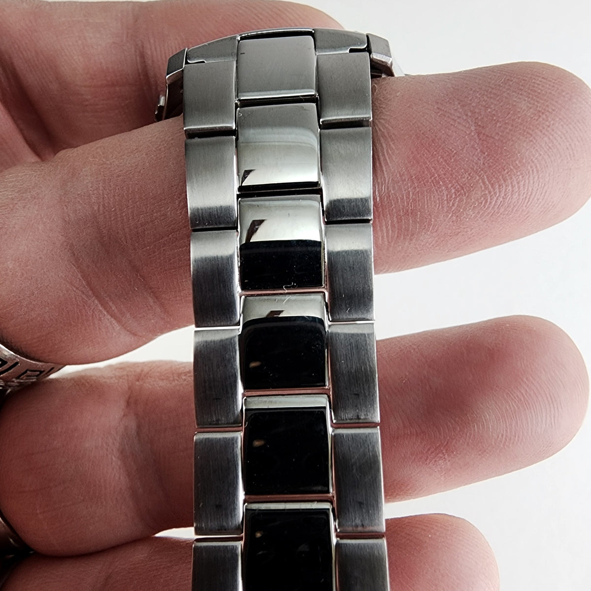 Bulova Marine Star Solano Mother of Pearl Dial New with Tags C8671567