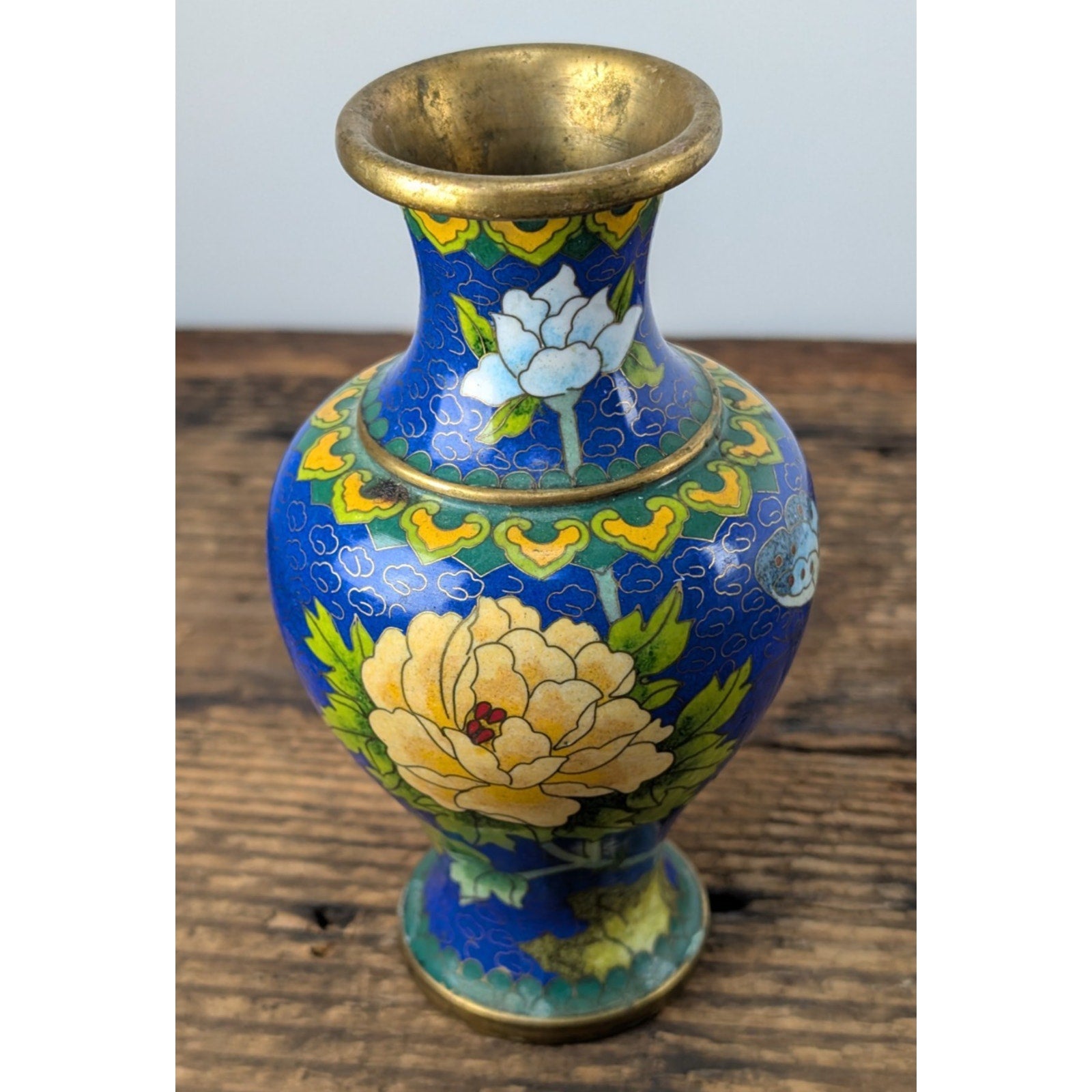 Vintage Chinese Cloisonne Vase 6" with Floral Decoration