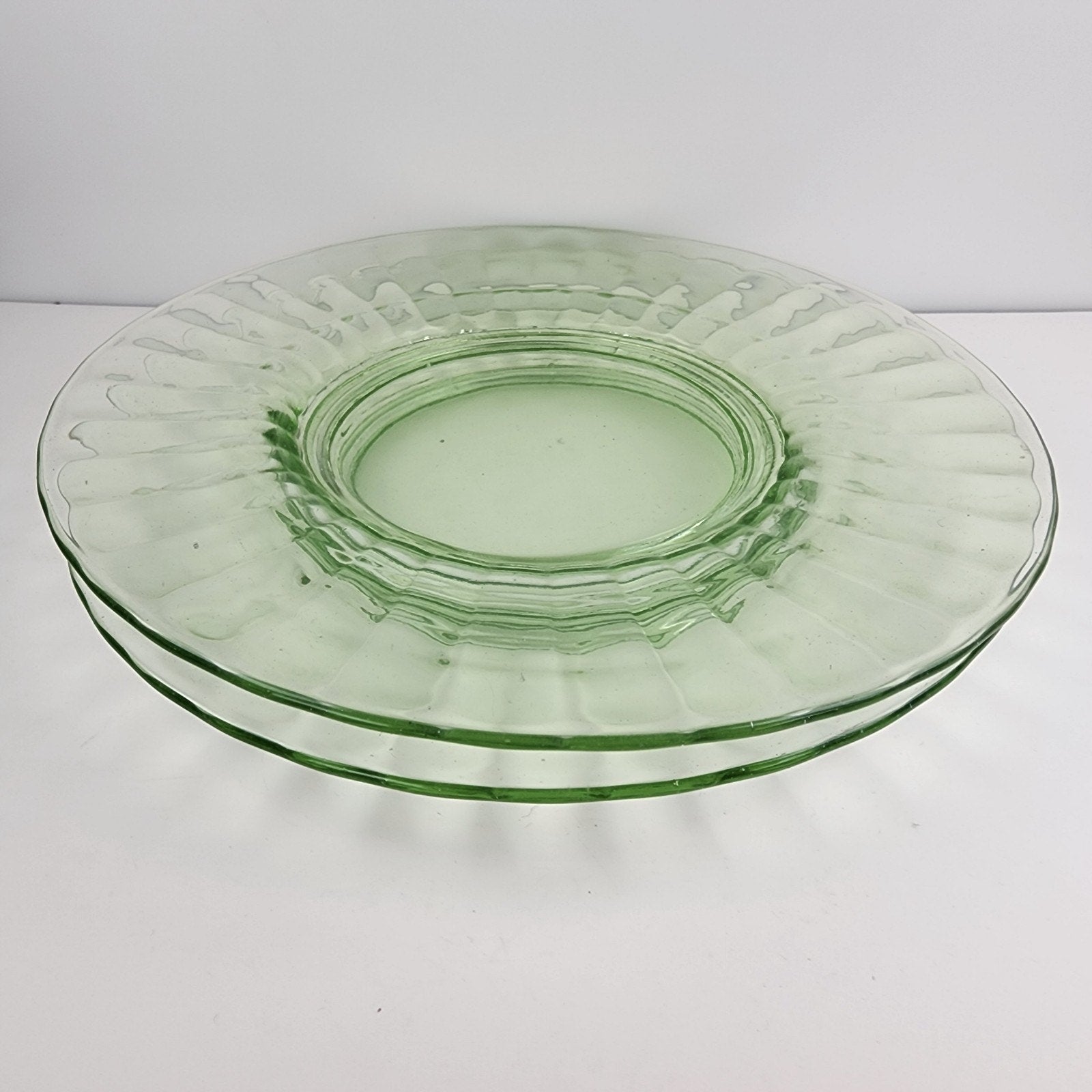 8" UV Glow Uranium Glass Plate with Gold Lip Vintage