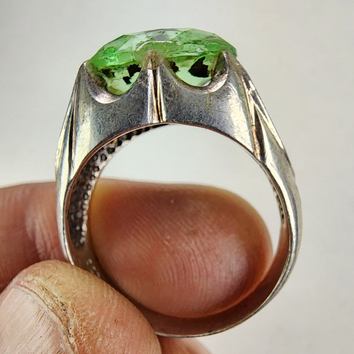 Prong Set Green Stone Ring Size 11 1/2 Sterling Silver 925 Vintage