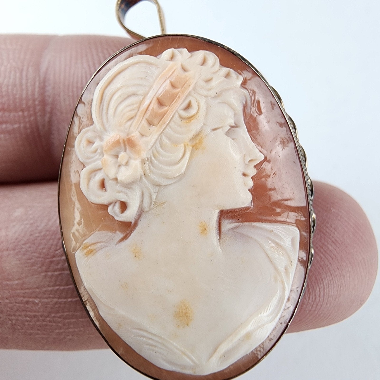 Carved Shell Cameo Pendant Brooch Sterling Silver 925 with Gold Finish