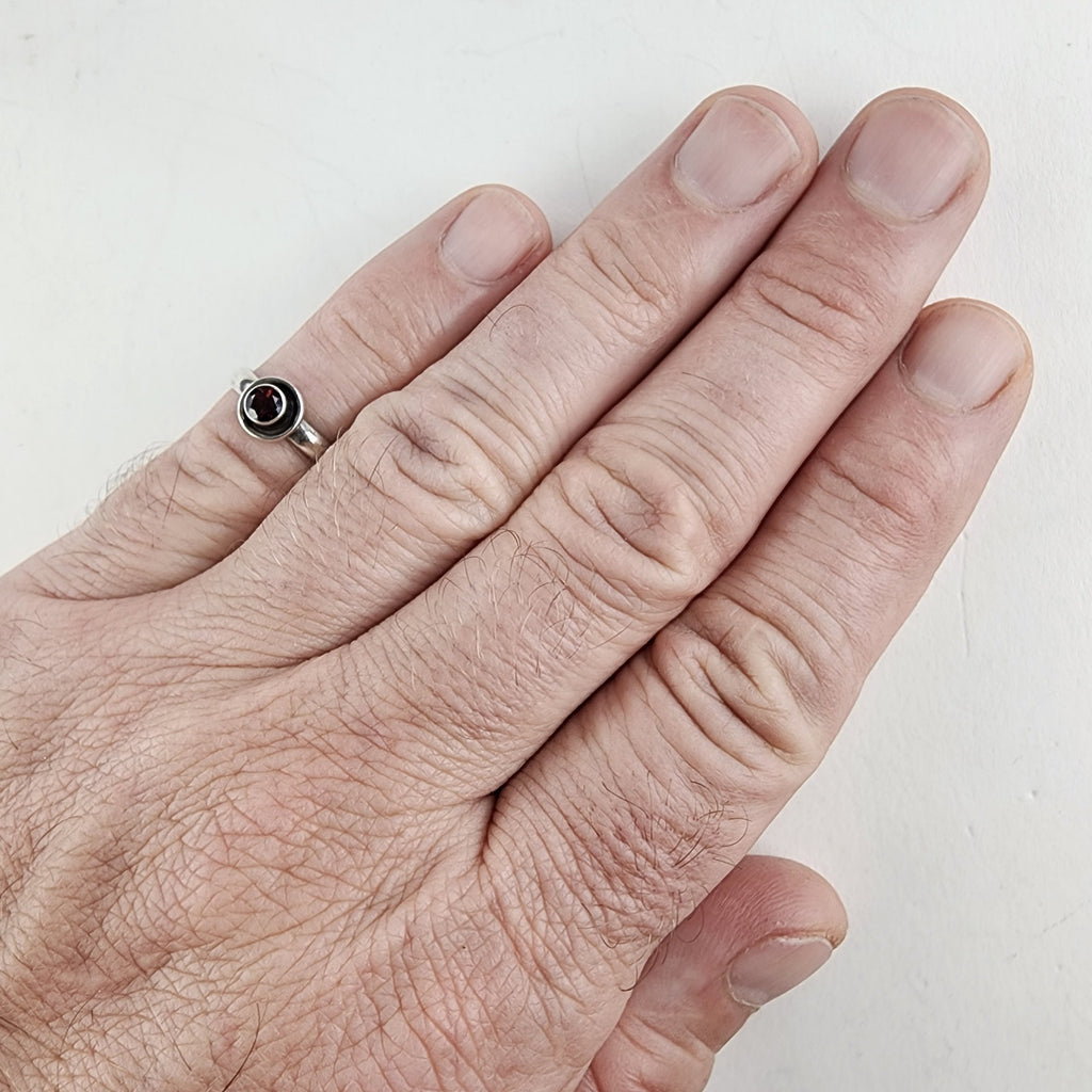 Vintage Birthstone Garnet Solitaire Ring Size 6 in Sterling Silver 925