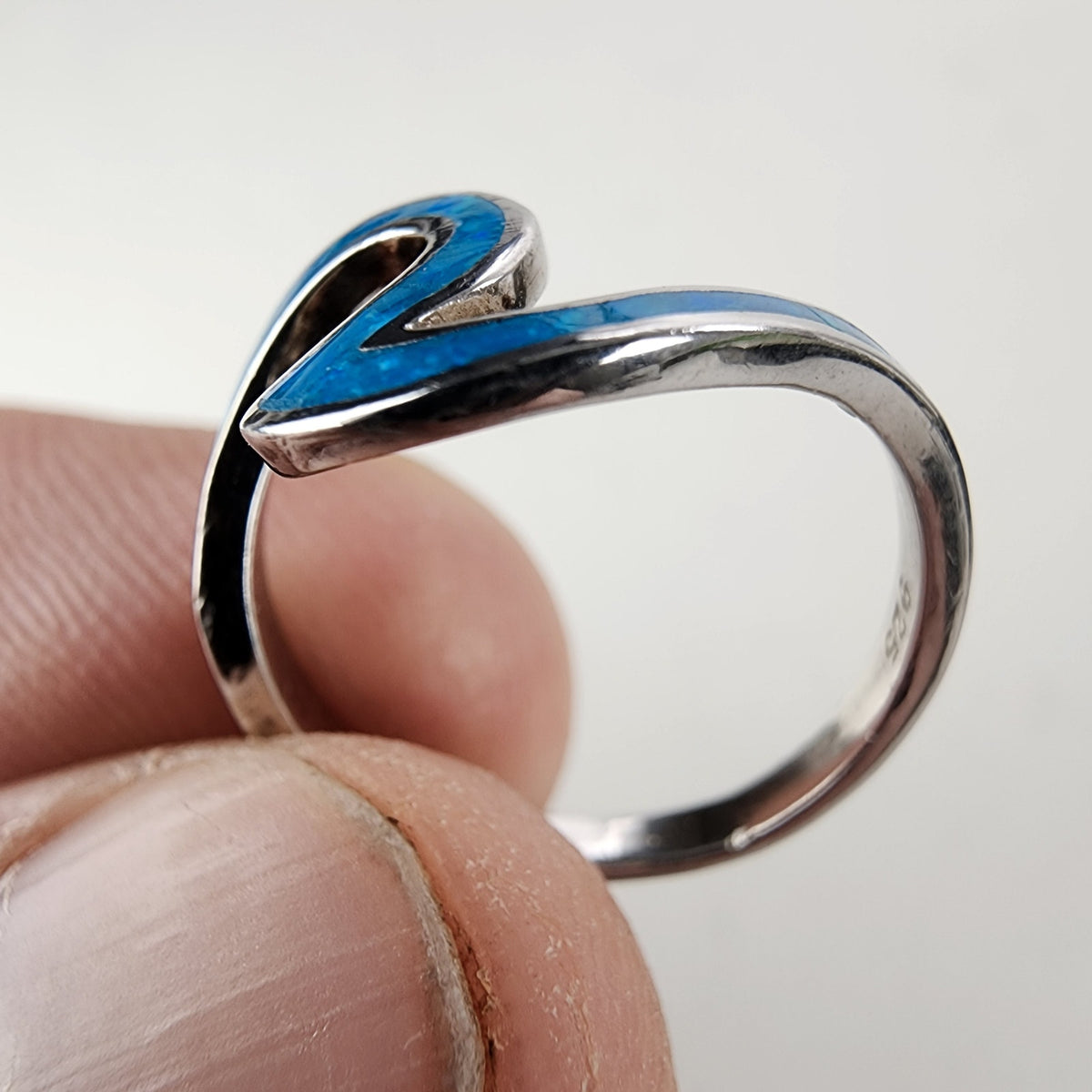 Modernist Opal Inlay Wave Ring Size 6 3/4 in Sterling Silver 925
