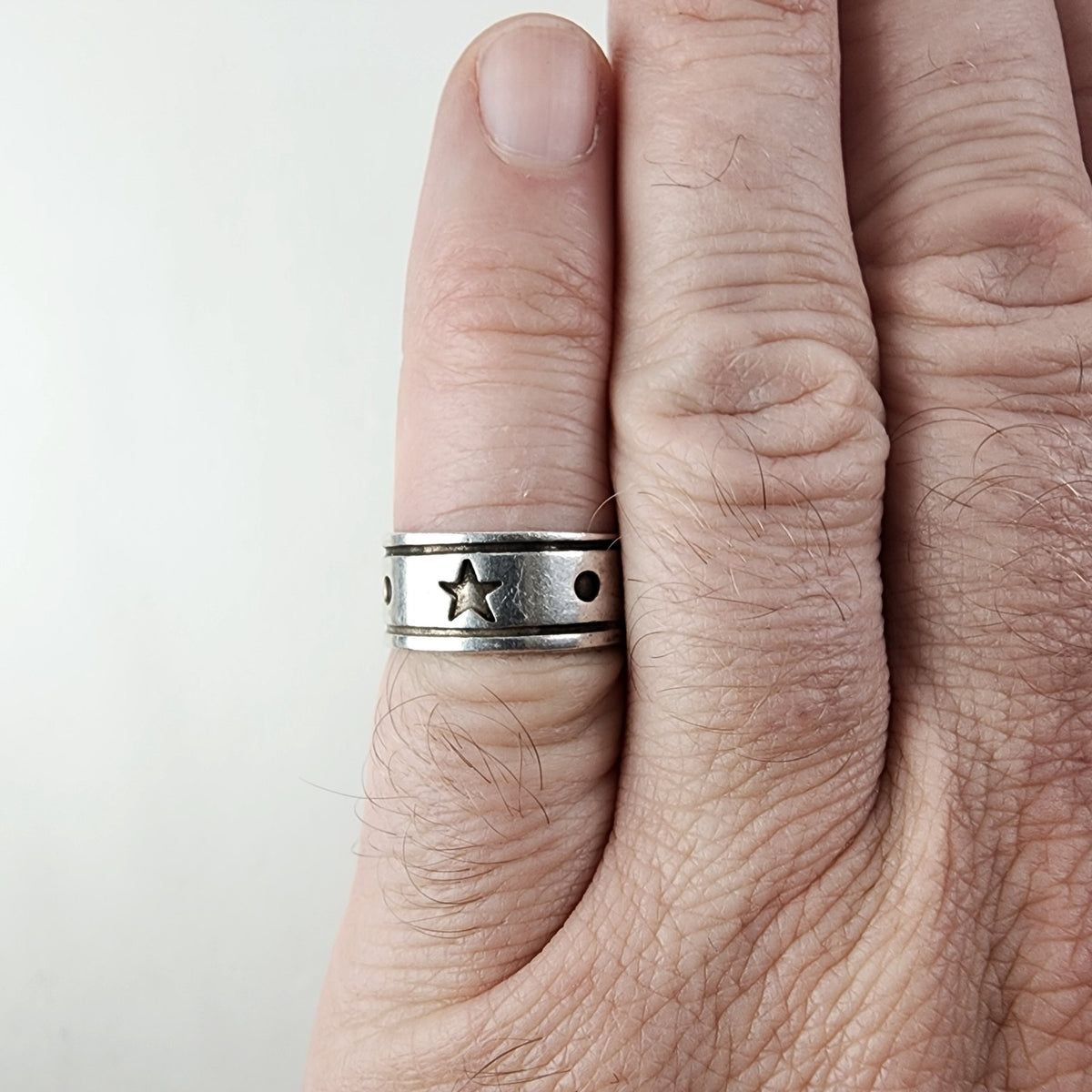 Vintage Star Band Ring Size 7 1/2 in Sterling Silver 925