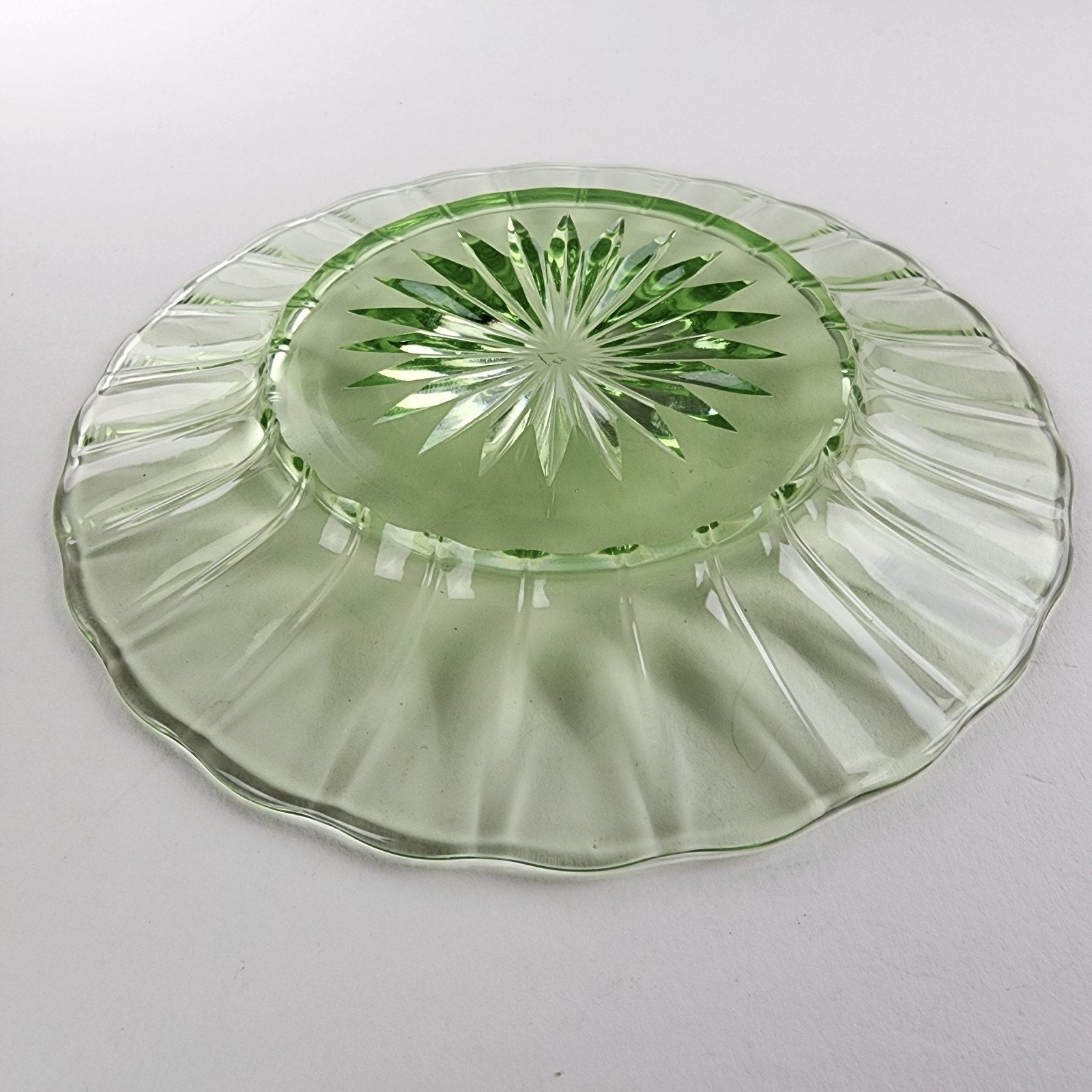 6" Heisey Ridge & Star Green Depression Glass Plate Set of 8