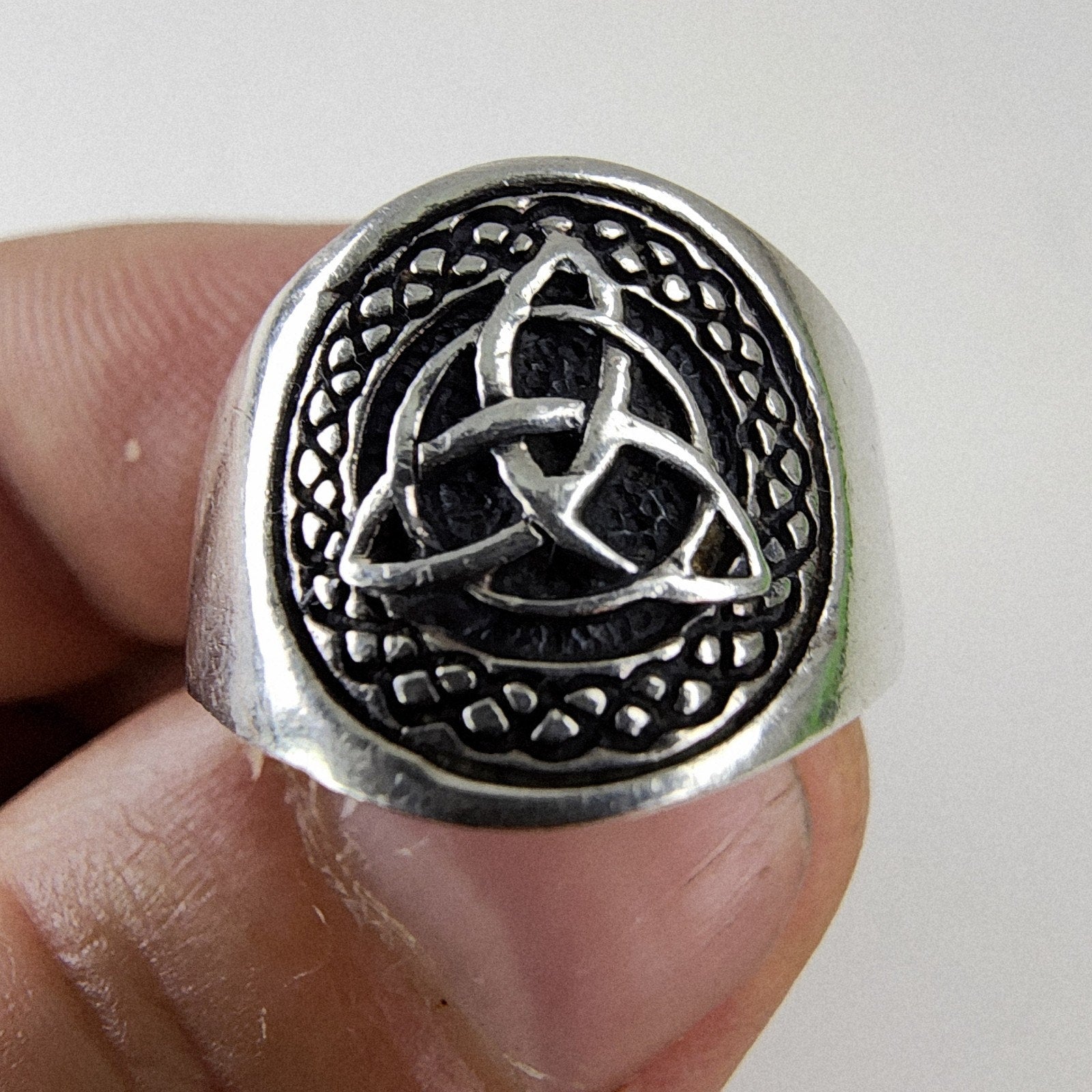 Celtic Triquetra Knot Ring Size 9 1/4 Sterling Silver 925 Vintage Band
