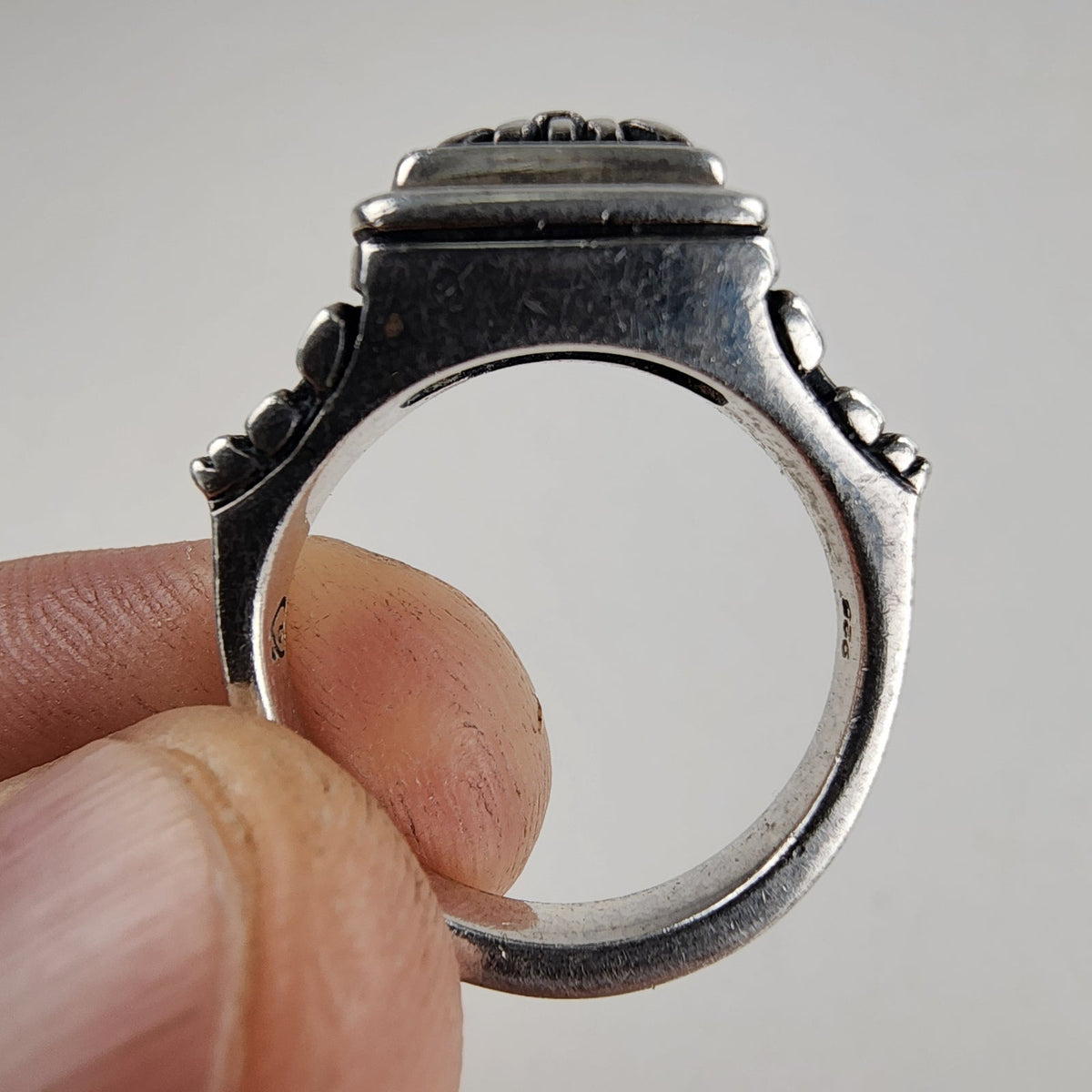Vintage Brighton Floral Medallion Ring Size 8 in Sterling Silver 925