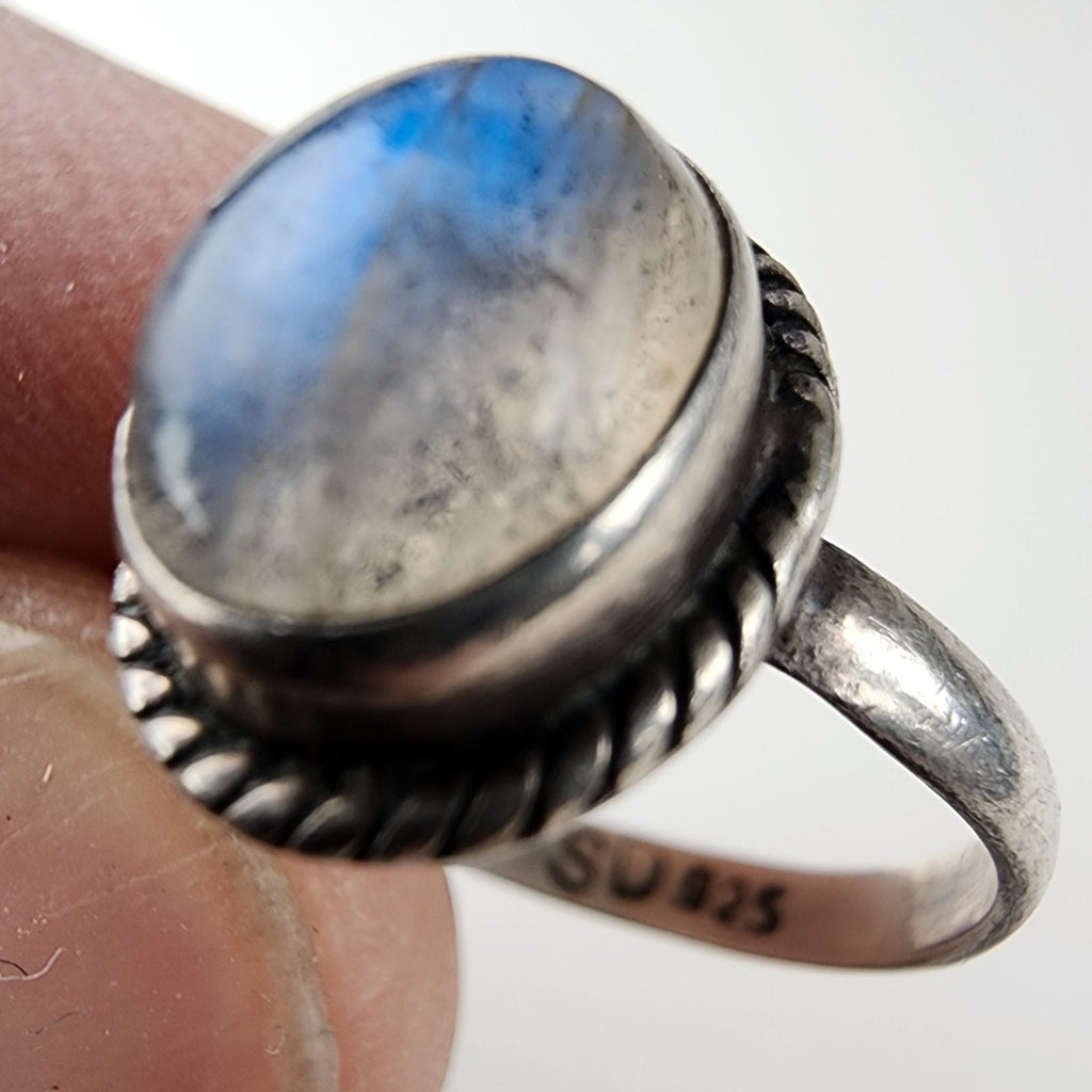 Rainbow Moonstone Cabochon Ring Size 5 1/2 Sterling Silver 925 Vintage