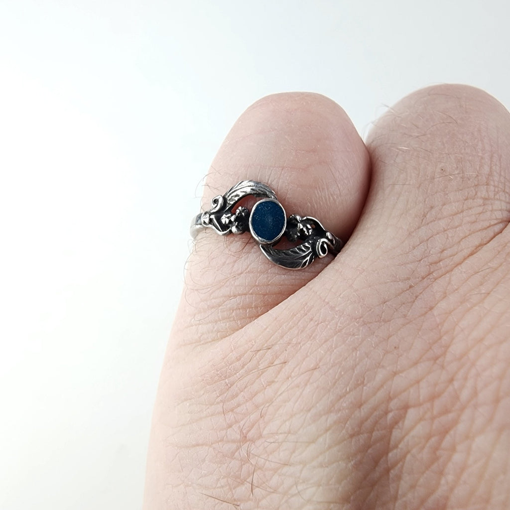 Blue Sparkle Enamel Leaf Ring Size 8 Sterling Silver 925 Vintage