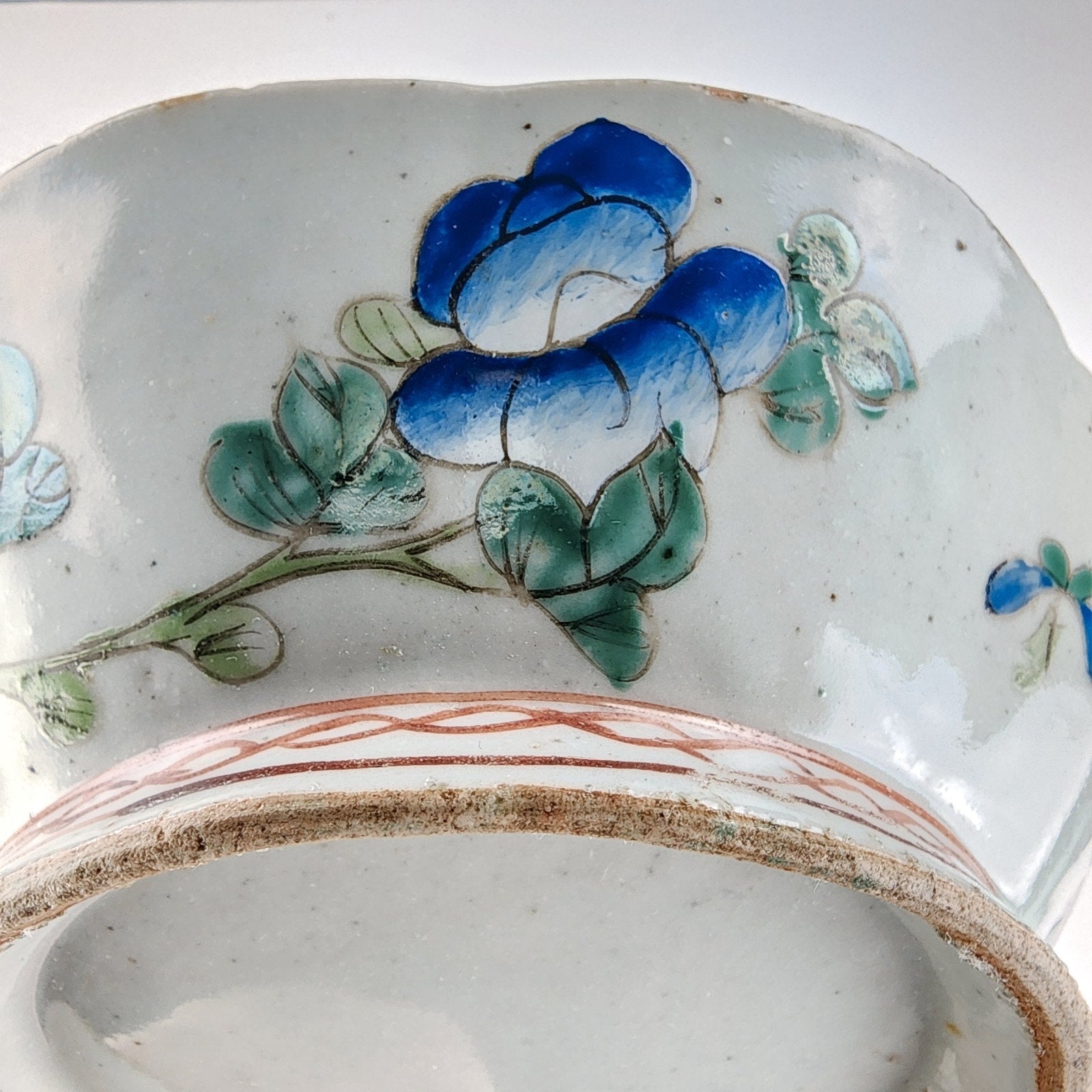 19th C Chinese Famille Rose Scalloped Turquoise 8" Porcelain Bowl Qing Dynasty