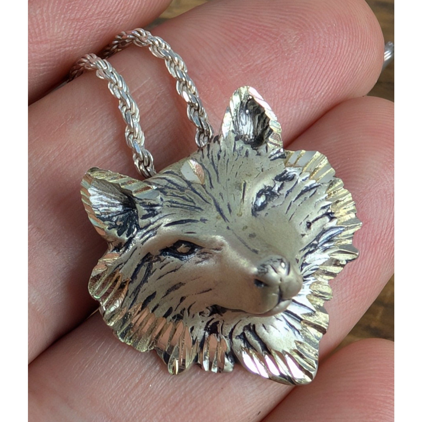 Silverclouds Wolf Sterling Silver 925 Pendant with 16" Italian Rope Chain