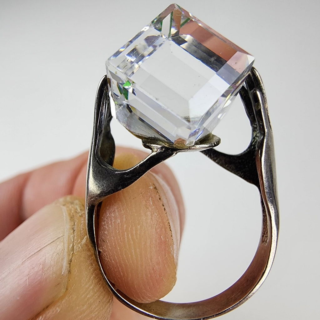 Hands w Iridescent Dichroic Cube Ring Size 7 1/2 Sterling Silver 925 Modernist