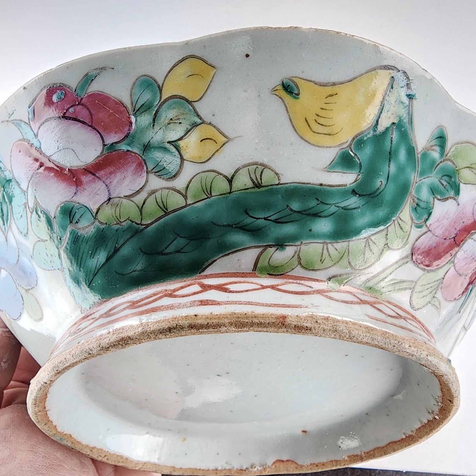 19th C Chinese Famille Rose Scalloped Turquoise 8" Porcelain Bowl Qing Dynasty