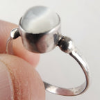 Vintage White Cats Eye Cabochon Ring Size 7 in Sterling Silver 925