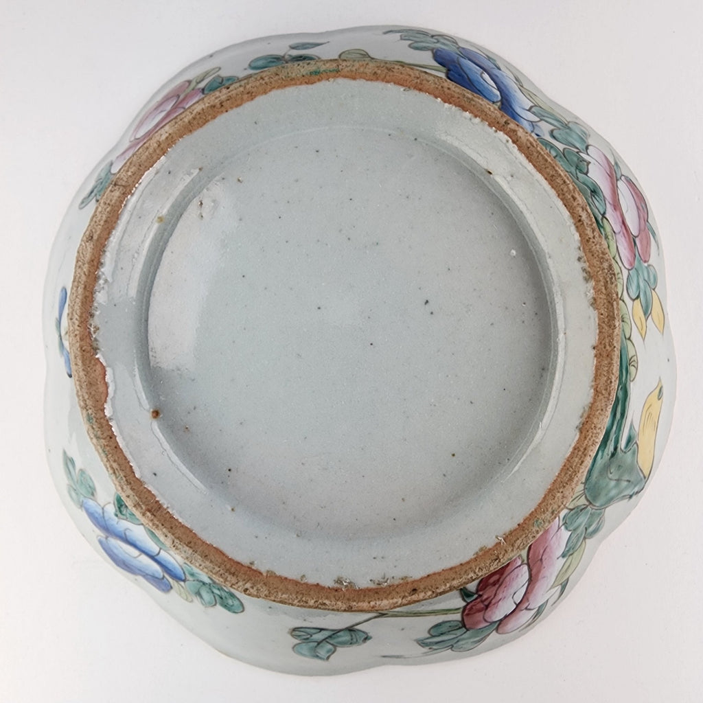 19th C Chinese Famille Rose Scalloped Turquoise 8" Porcelain Bowl Qing Dynasty