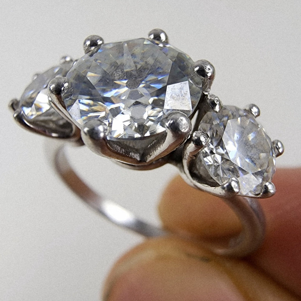 5ct Moissanite Graduated Three Stone Ring Size 9 Sterling Silver 925