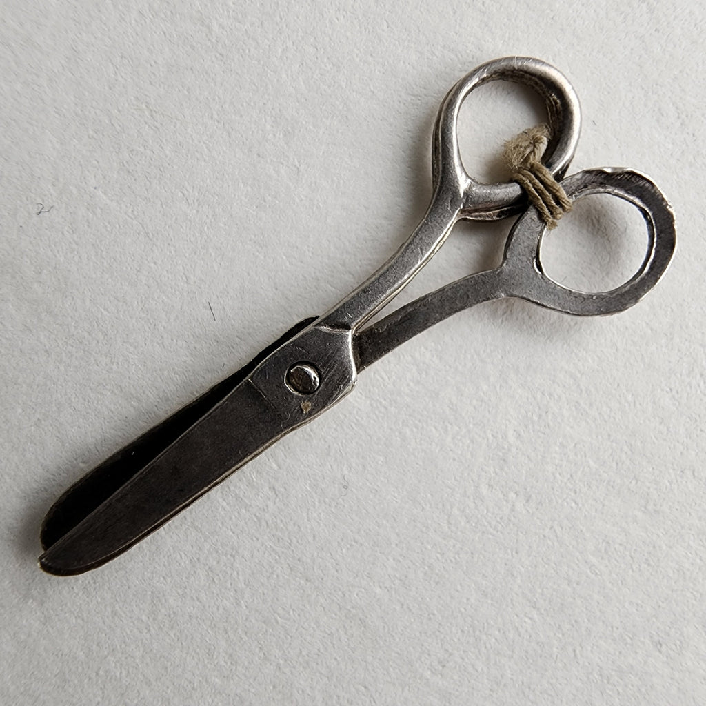 Vintage Working Scissors Charm in Sterling Silver 925