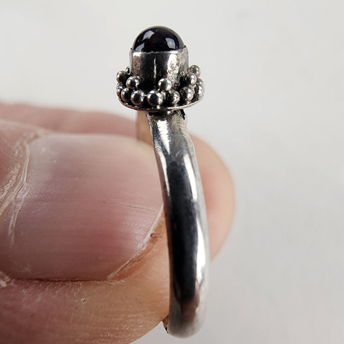 Vintage Beaded Garnet Ring Size 6 in Sterling Silver 925
