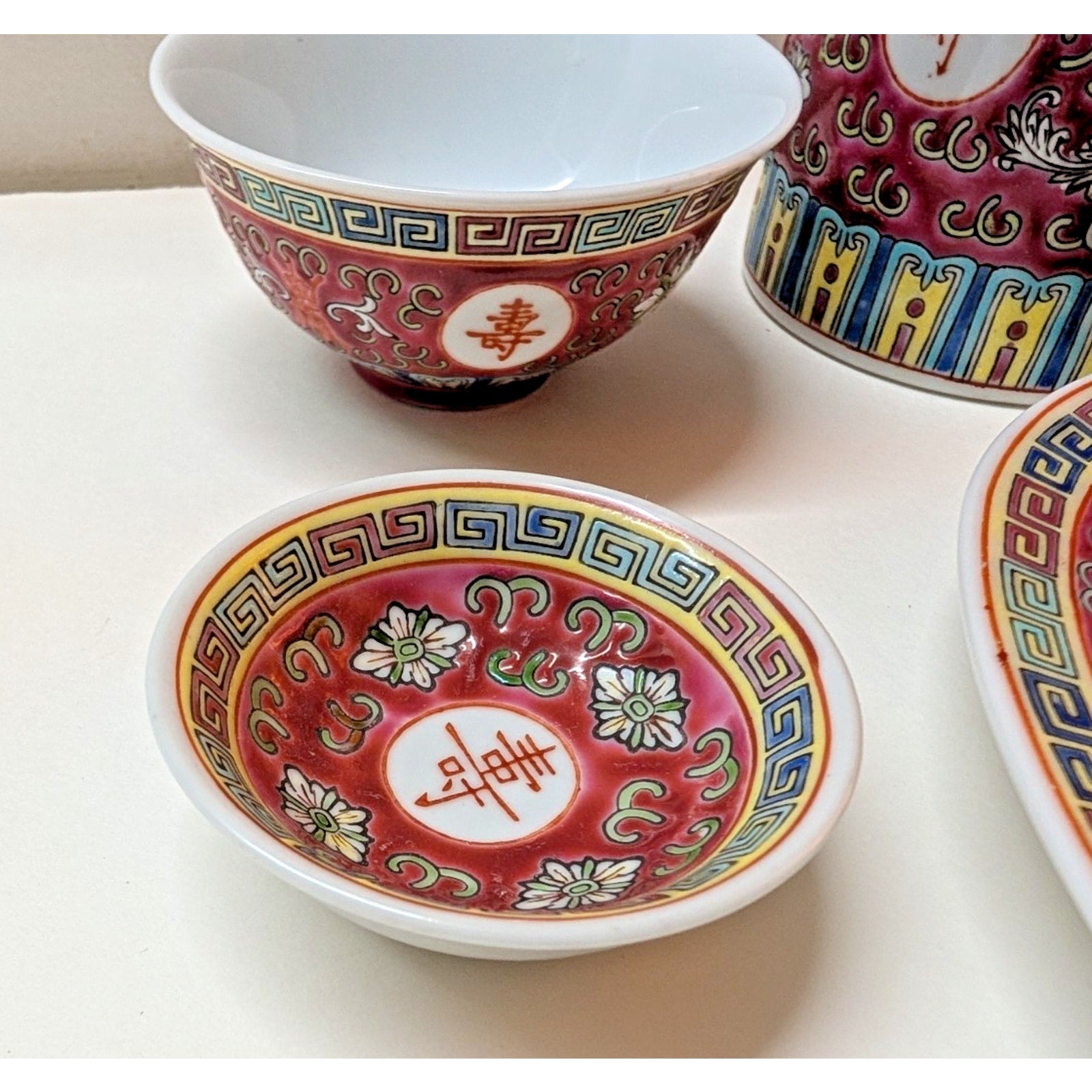 Chinese Famille Rose Mun Shou Porcelain Longevity 7 Piece Vanity Set MCM