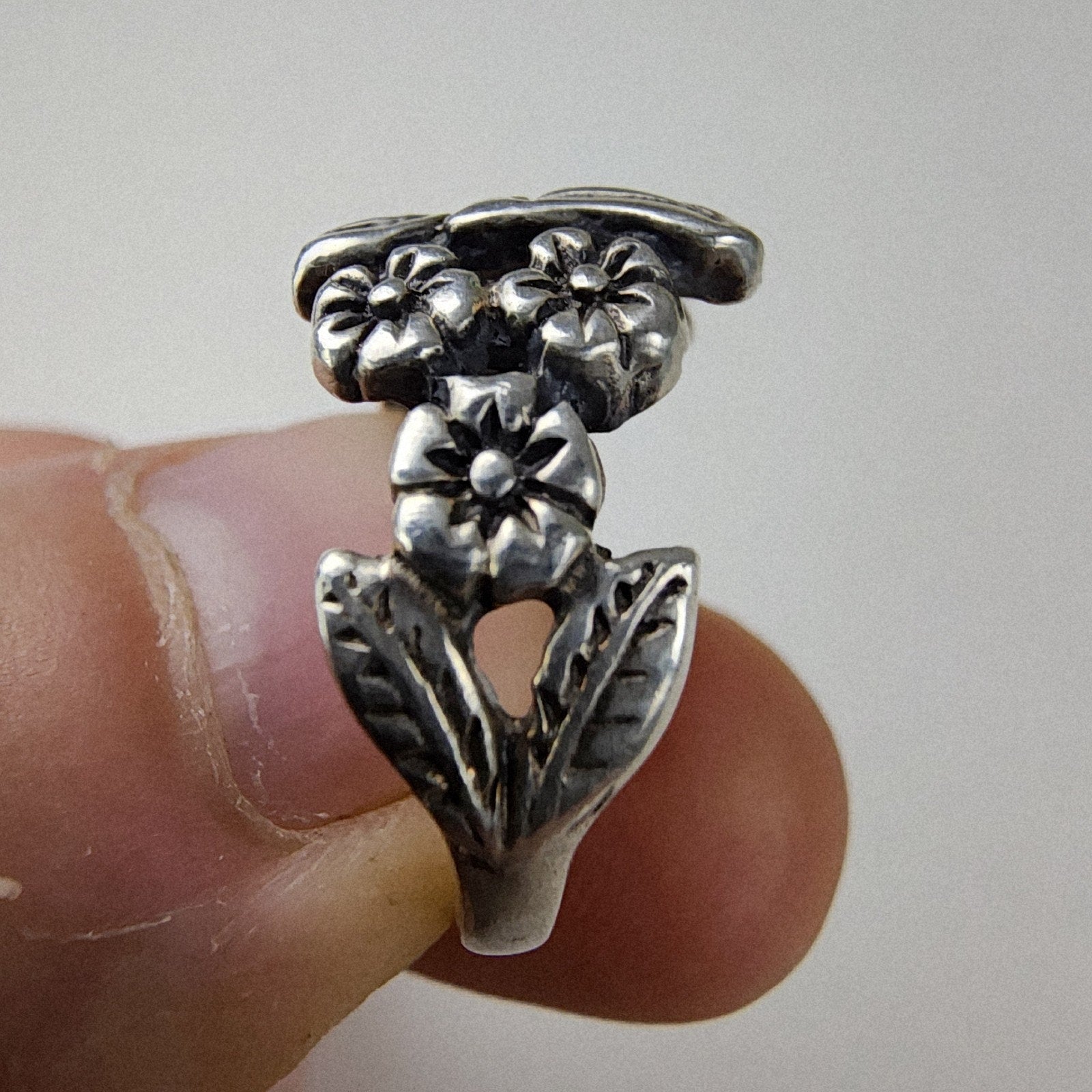 Buttery Flower Band Ring Size 9 Sterling Silver 925 Vintage