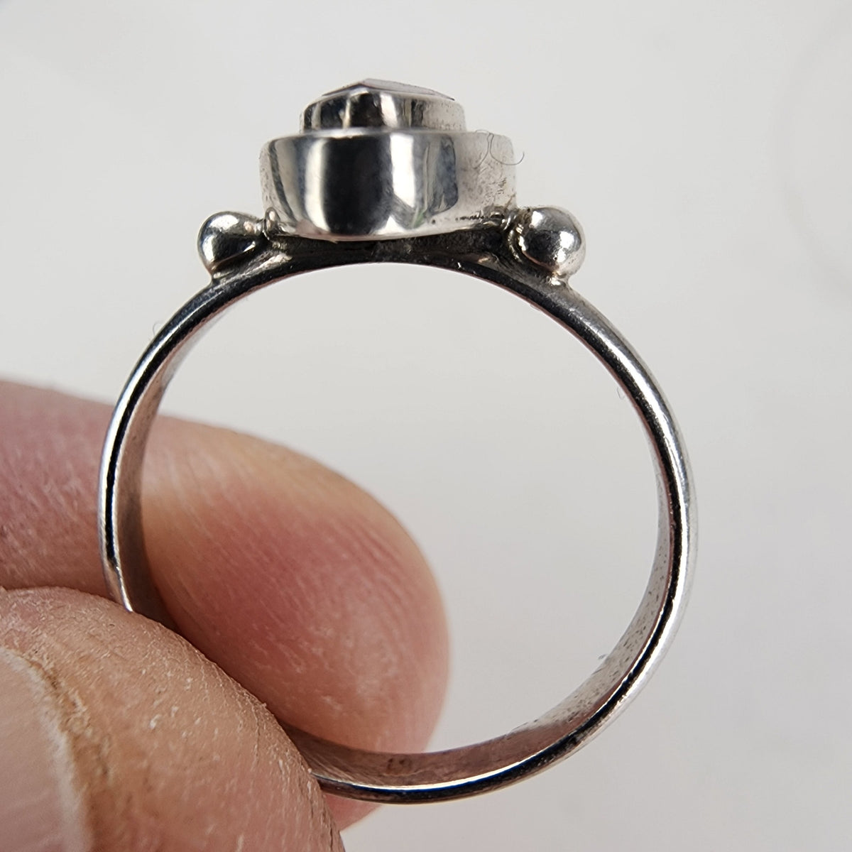 Vintage Garnet Shadowbox Ring Size 5 1/4 in Sterling Silver 925