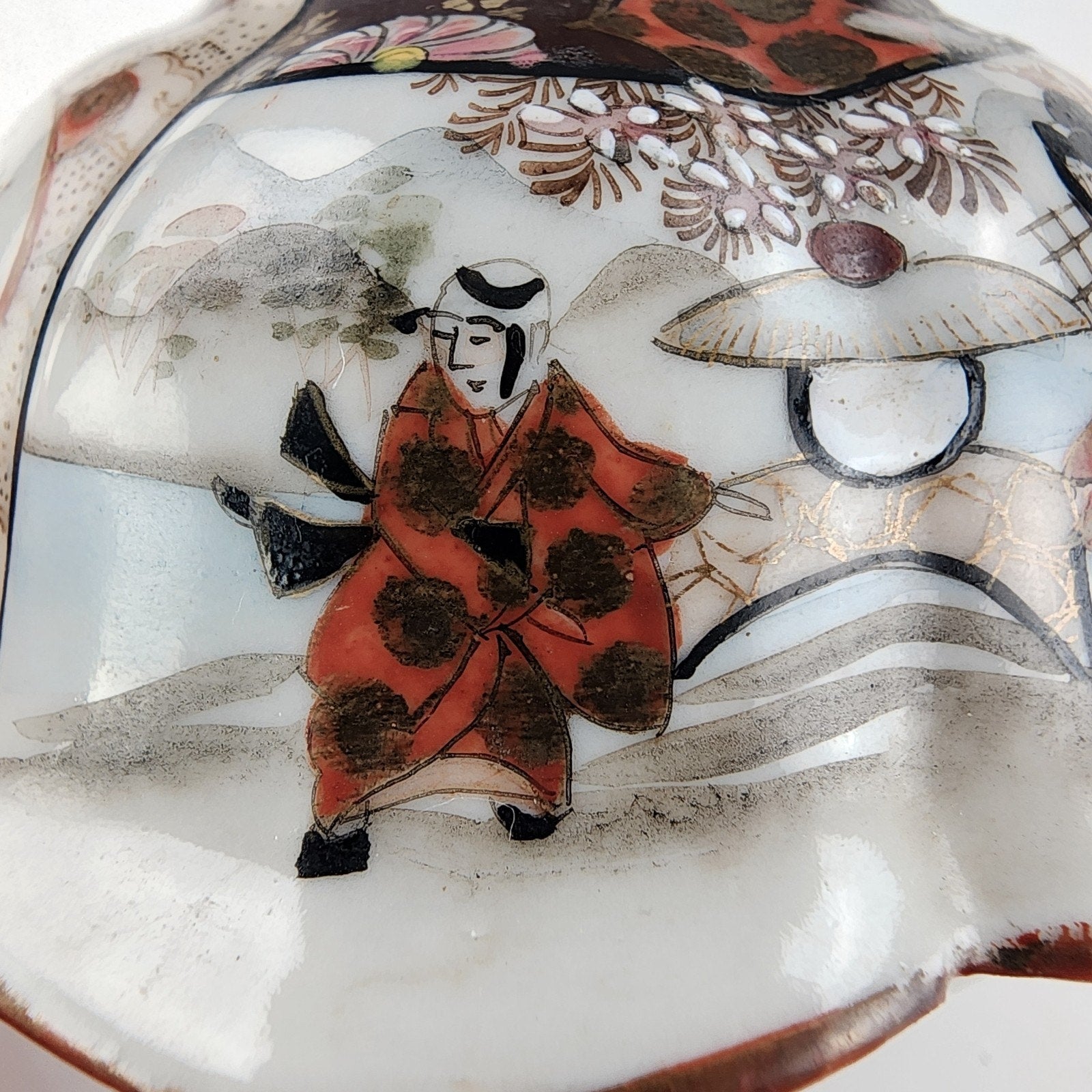 Meiji Period Japanese Imari Porcelain Hair Jar Receptacle Vintage