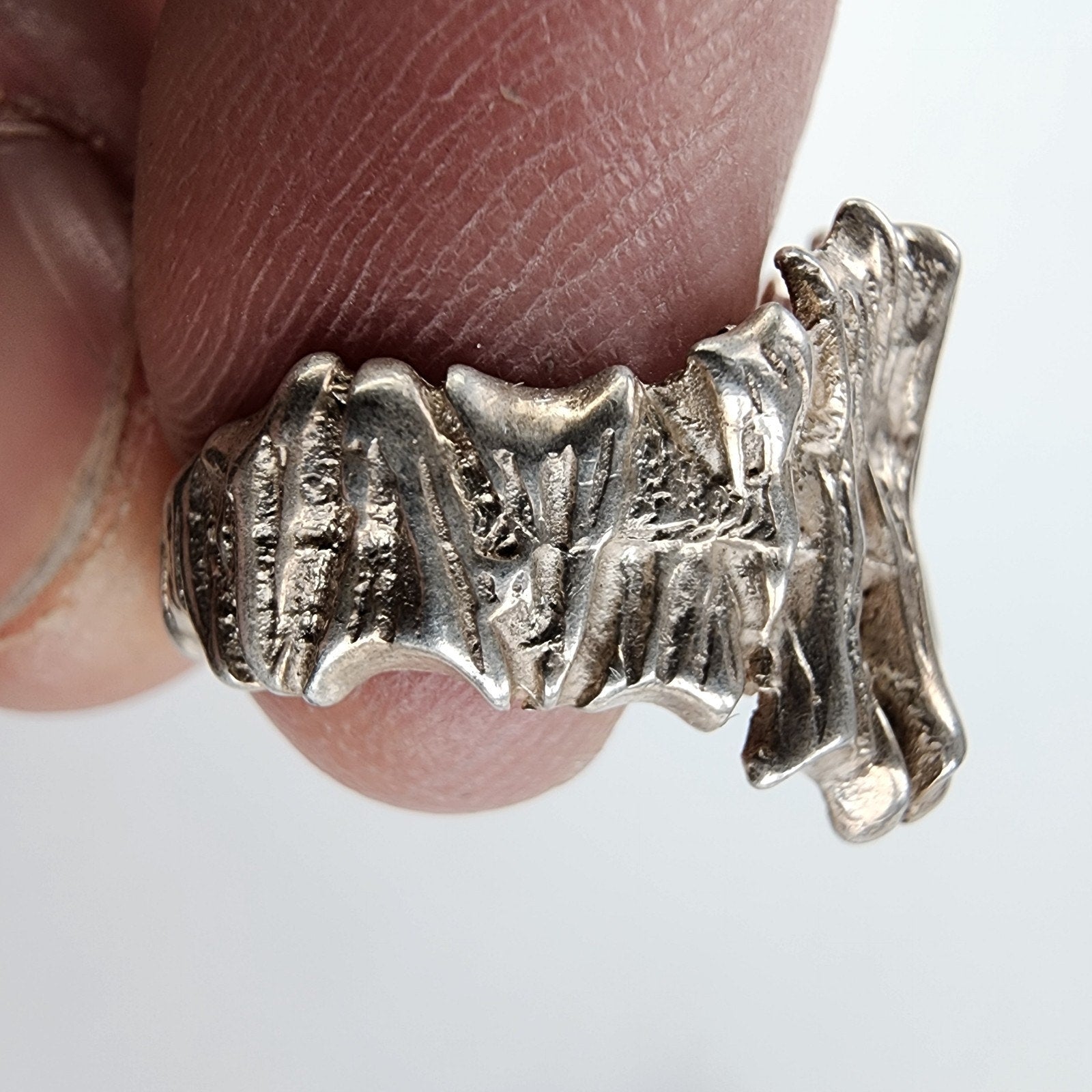 Tree Bark Brutalist Ring Size 4 3/4 Sterling Silver 925Vintage