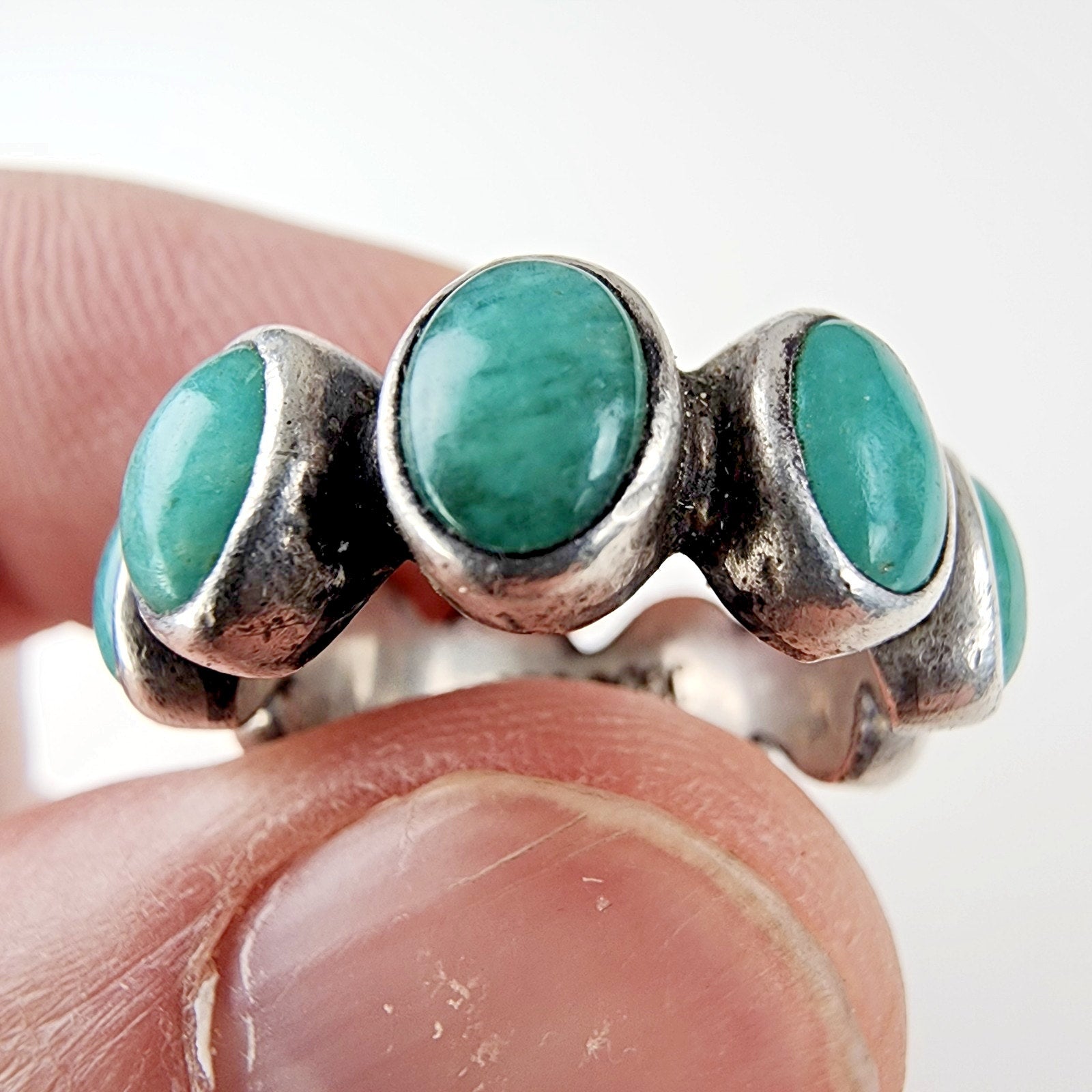 Turquoise Cabochon Infinity Band Ring Size 6 1/2 Sterling Silver 925 Vintage