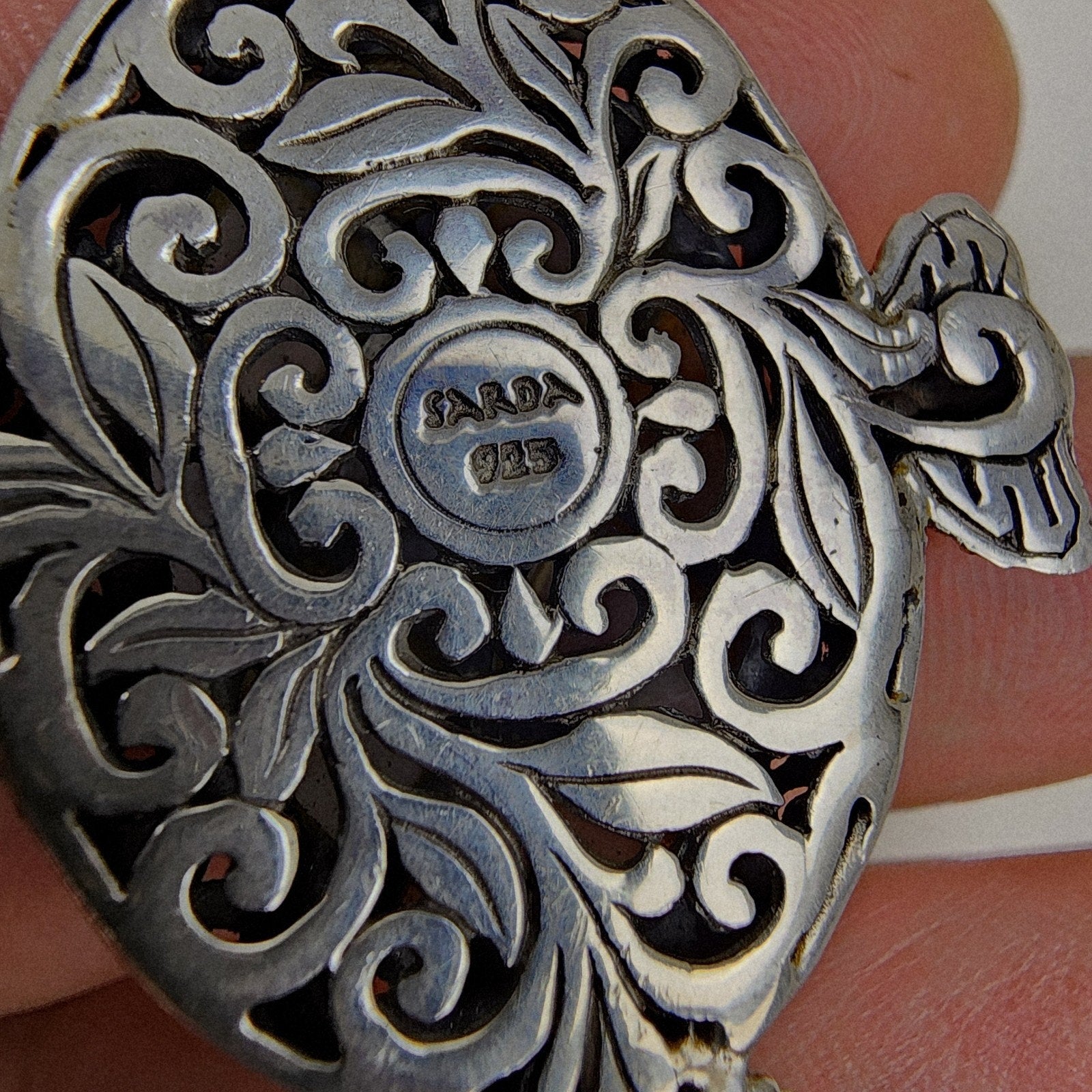 Sarda Mother of Pearl Elephant Designer Pendant Sterling Silver 925 Vintage Bali