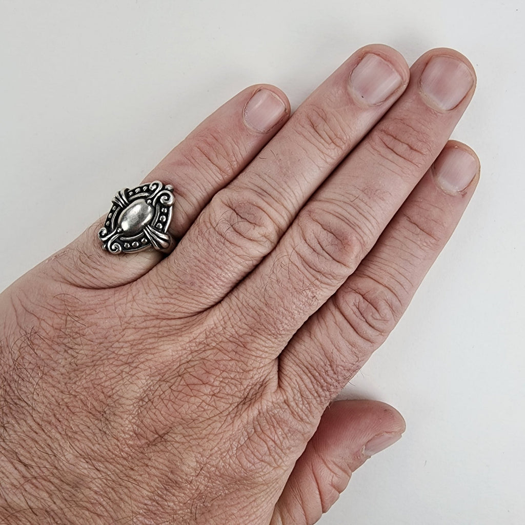 Vintage Brighton Sayan Oval Shield Ring Size 7 in Sterling Silver 925