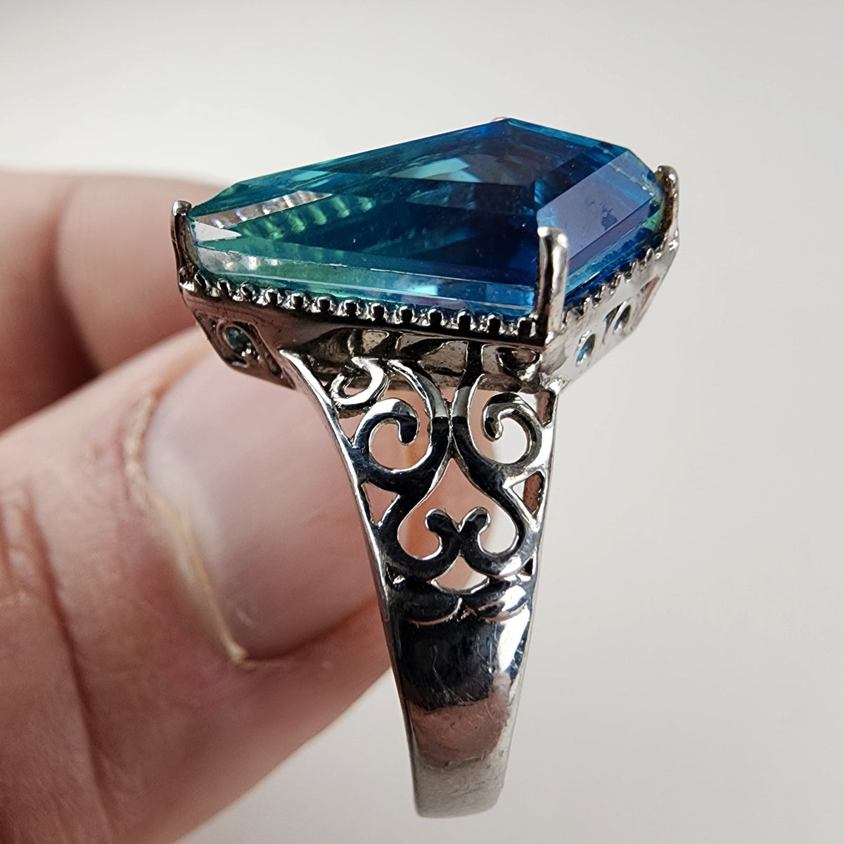 Blue Tourmaline Indicolite Ring Size 9 in Sterling Silver 925 Art Deco Revival