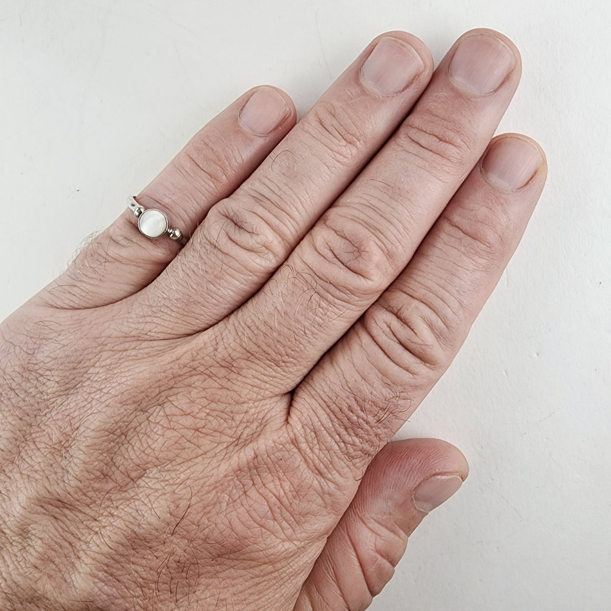 Vintage White Cats Eye Cabochon Ring Size 7 in Sterling Silver 925